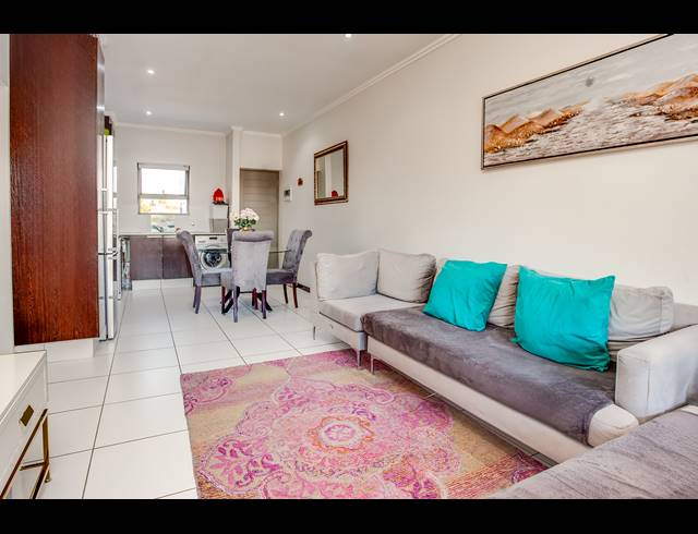 2 BEDROOM APARTMENT FOR SALE IN LONEHILL